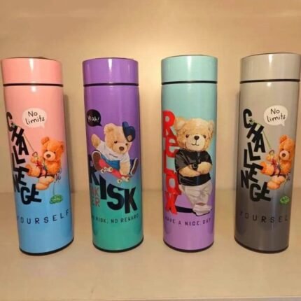 ترمس حرارى ديجتال 💃✌️ 500مللي مزود بسنسور لدرجه حرارة السائل داخل الترمس الجااااااااامد وصلللللل👉👉👉🌺🌺 مزود بصفايه للشوائب عشان لو هتشرفينا شاي او أعشاب  مختوم من الداخل 304 و حتي الصفايه كمان مختومه  يعني استانلس اصلي وصحي و مش بيسرب اي حراره يعني هيقعد معاك اكبر فتره ممكنه من حفظ الحرارة او البرودة  الوان جميله و شيك جدا جدا 3D
