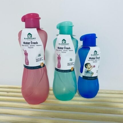 زجاجة مياه بلاستيك ألوان بسيوني .
